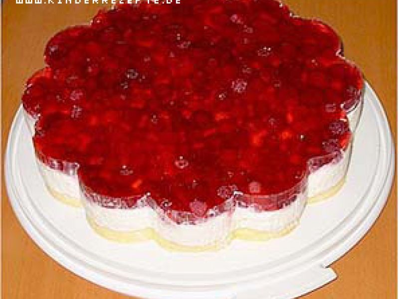 Himbeertorte mit Creme Fraiche-Sahne