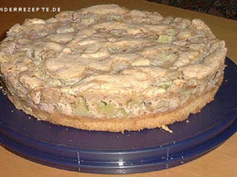 Rhabarberkuchen mit Baiserdecke