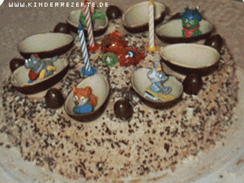 Überraschungseier-Torte