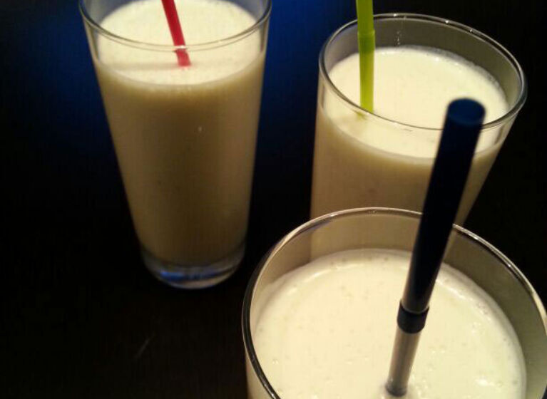 Milchshake mit Bananen