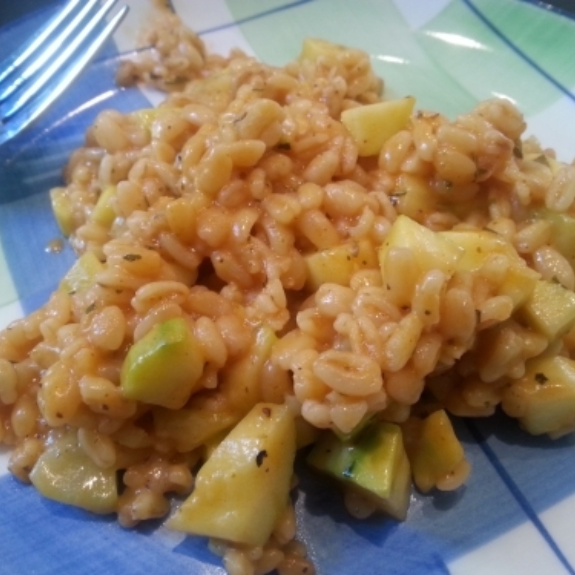 Ebly mit Zucchinigemüse
