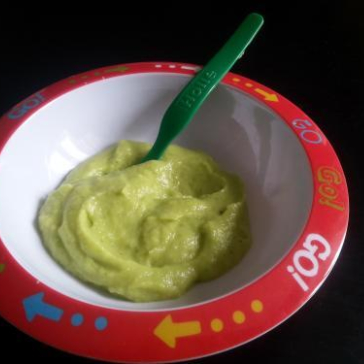 Avocado-Zucchini Brei