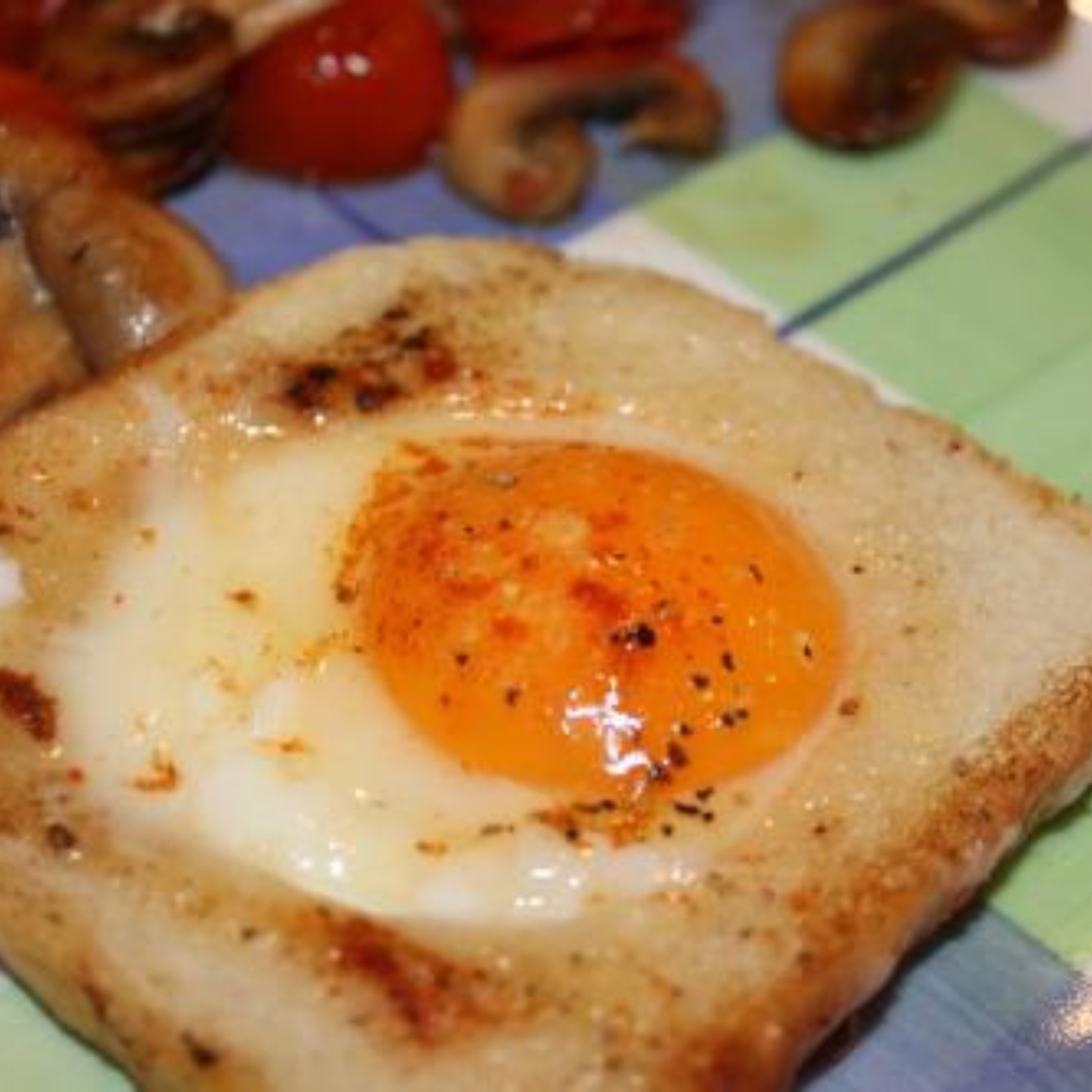 Spiegelei mit Toast