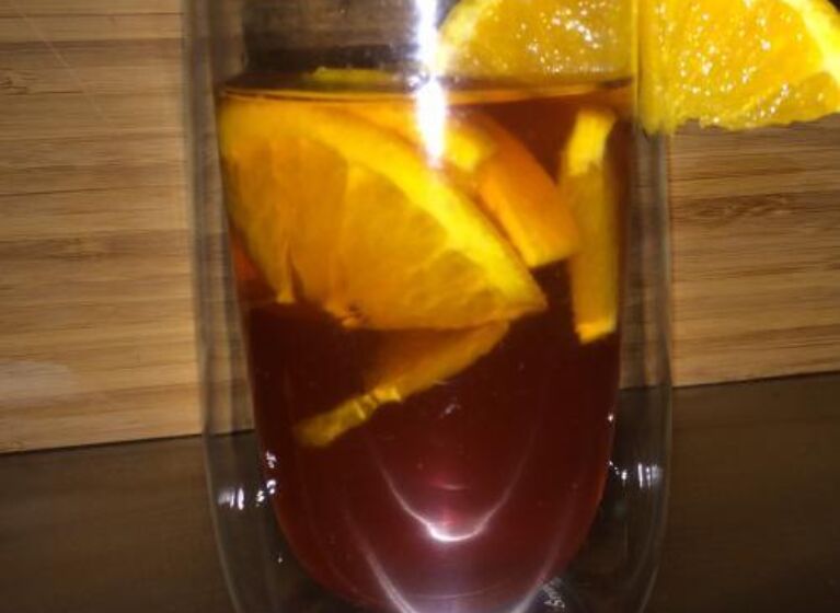 Rooibos-Tee mit Orangen