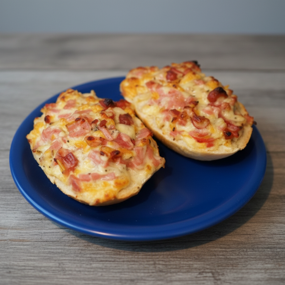 Italienische Pizzabrötchen