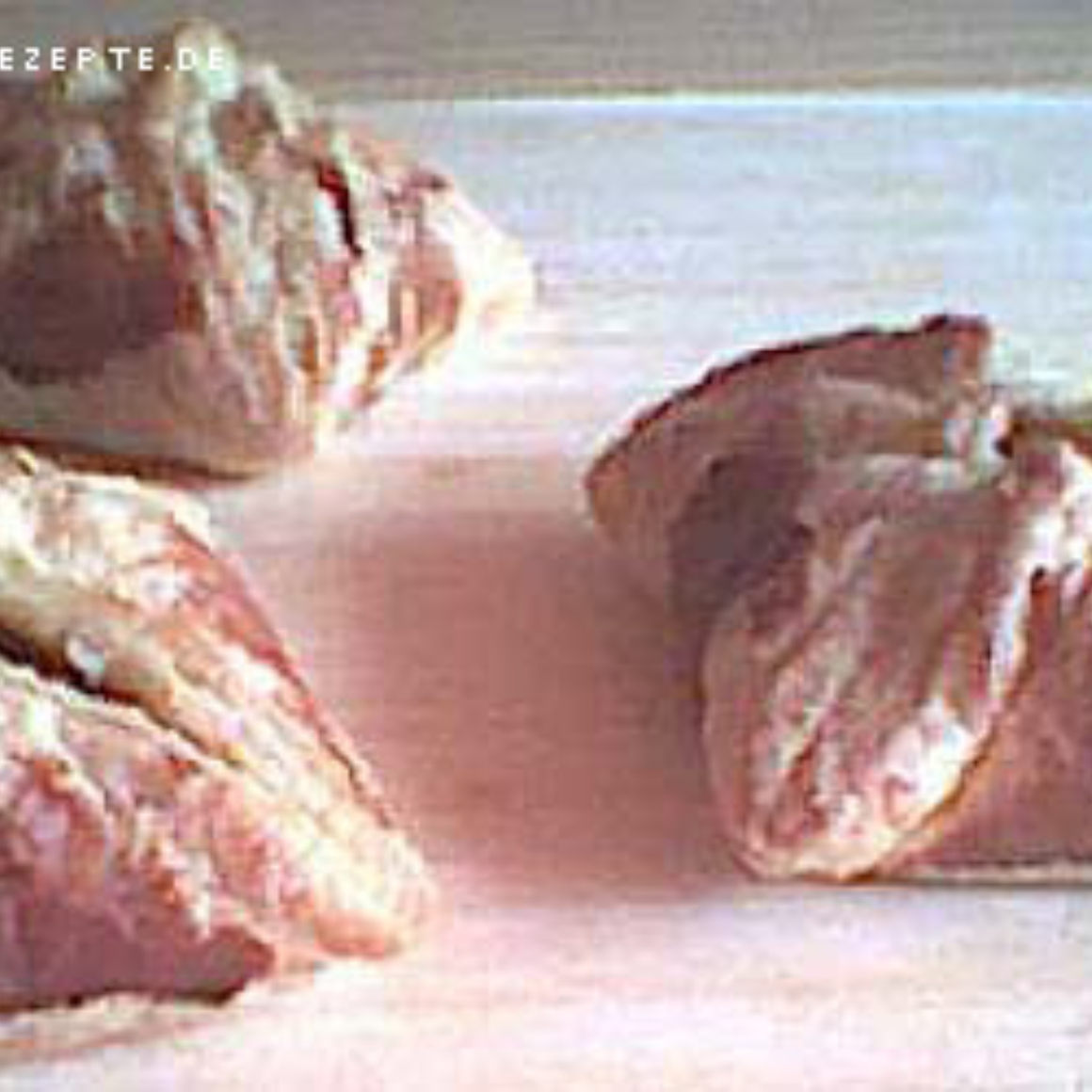 Herzhaft gefüllte Blätterteigtaschen (auch vegetarisch möglich)