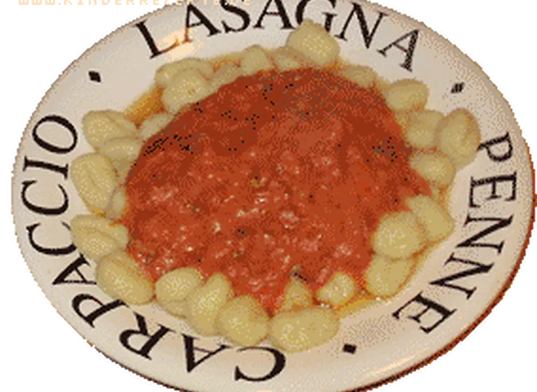 Gnocchi mit Tomaten-Kräuter-Sosse (vegetarisch)