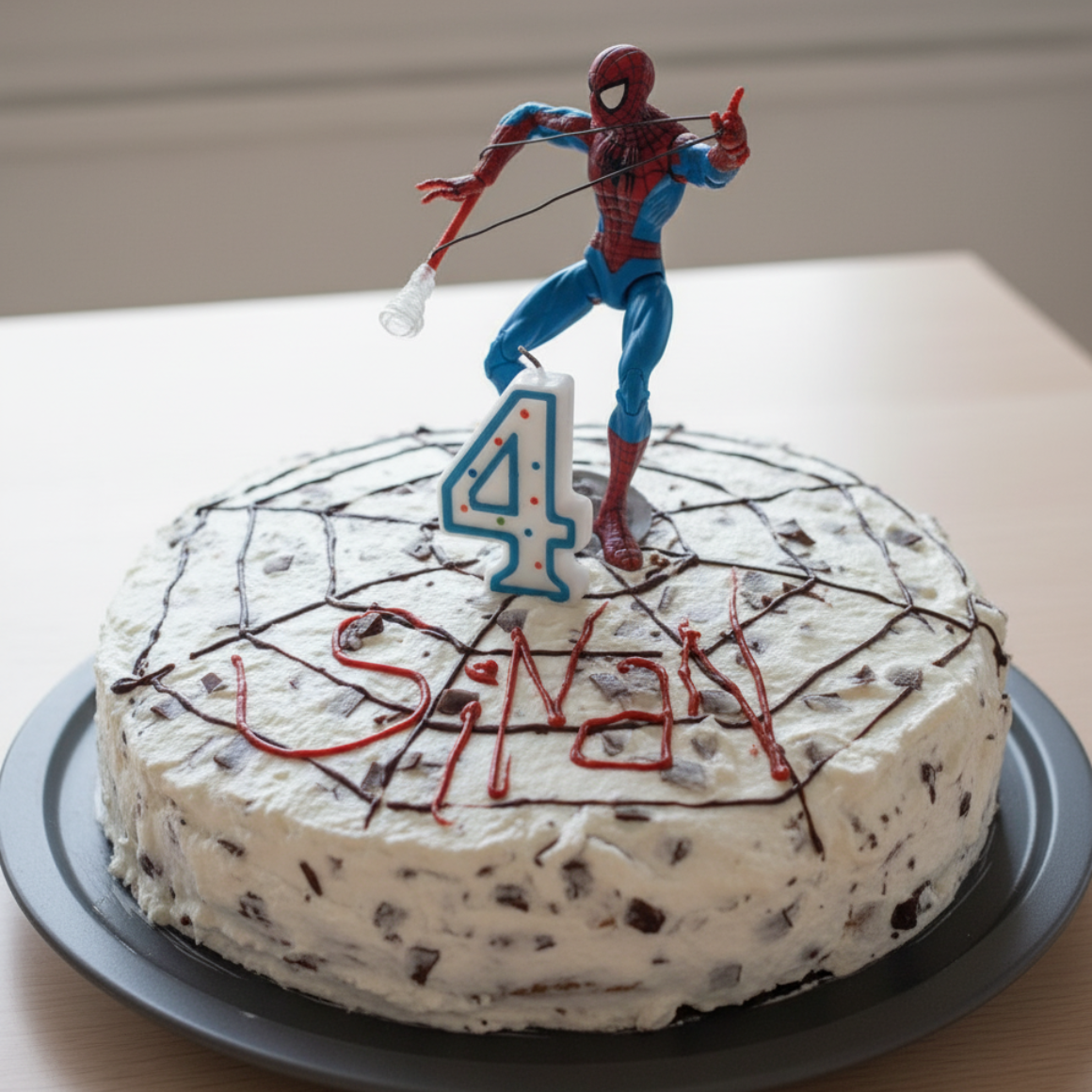 Spinnenmann-Torte