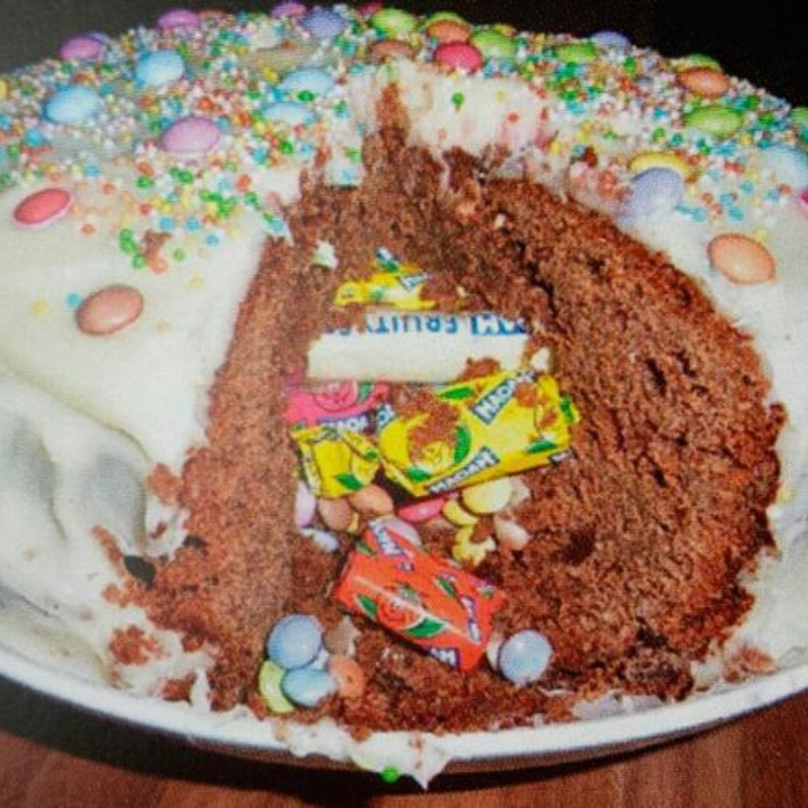 Pinata Torte