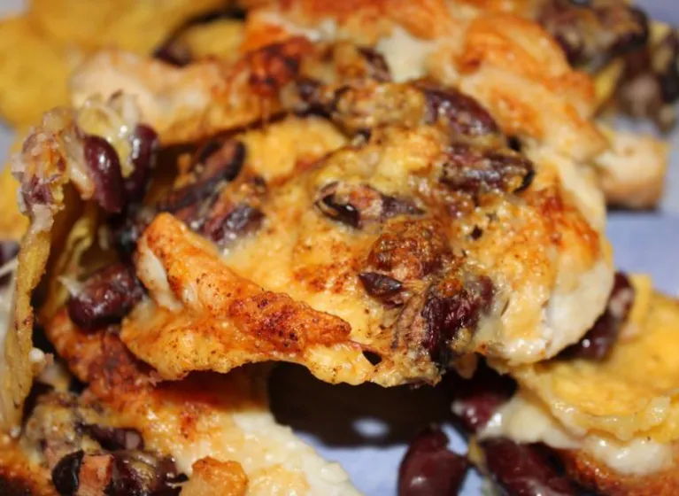 Nachos mit Käse überbacken - Deluxe