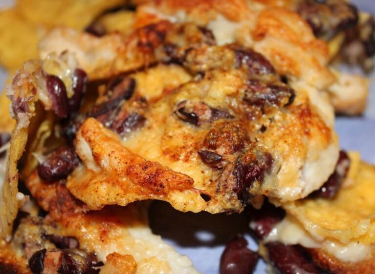 Nachos mit Käse überbacken - Deluxe