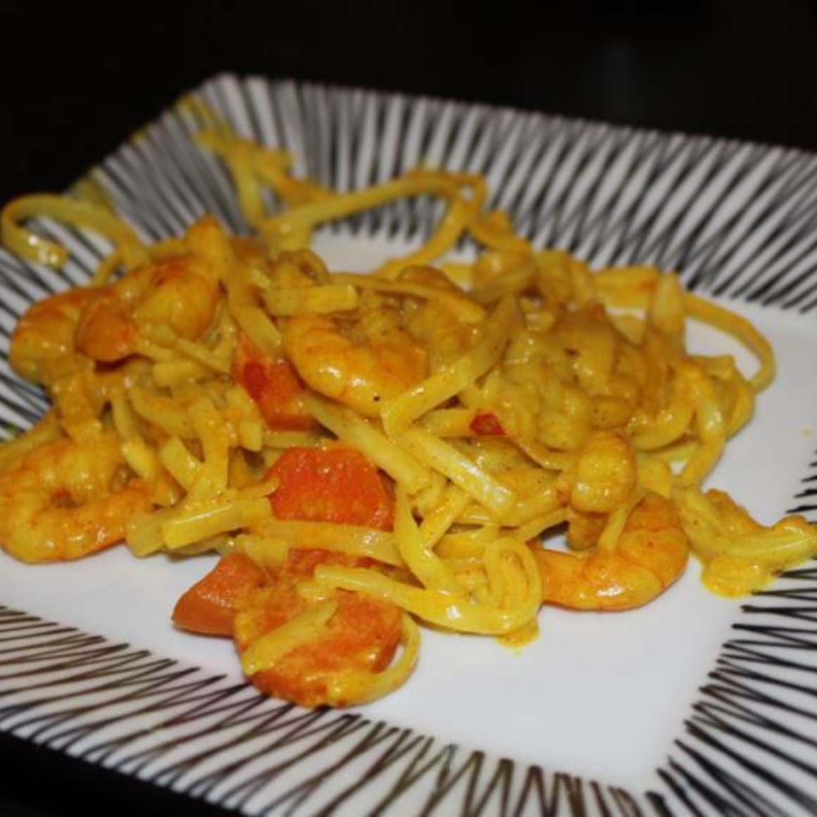 Nudelpfanne mit Crevetten