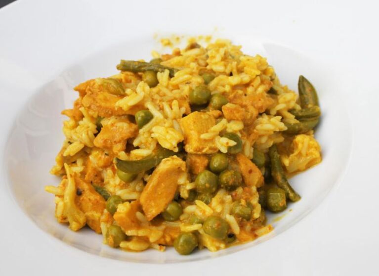 Gelbes Curry mit Poulet