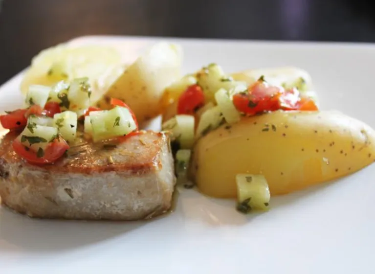 Thunfischsteaks mit Kartoffeln