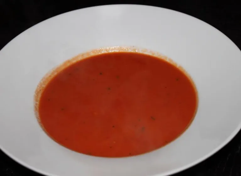 Tomaten Paprika Suppe