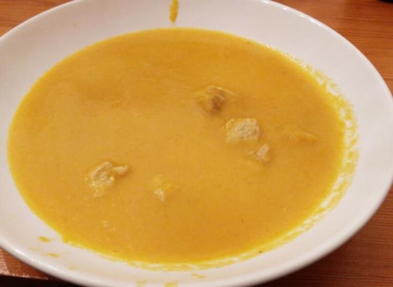 gelbe Paprikasuppe