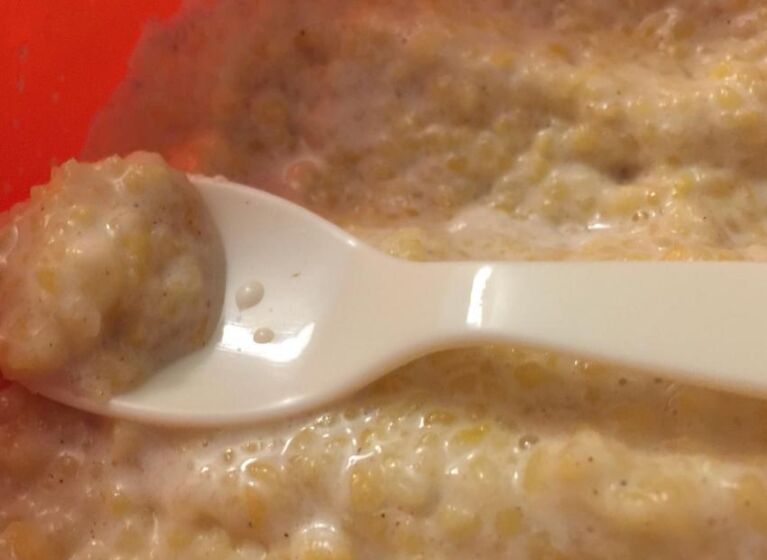 Babymilchbrei mit Polenta